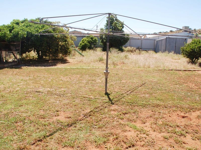 24 Thomas Lane, Broken Hill NSW 2880