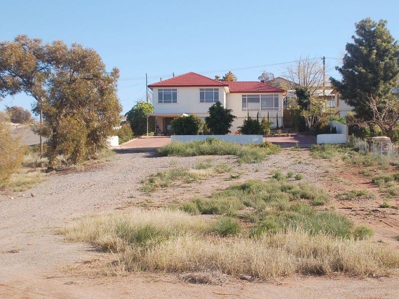 232 Cummins Street, Broken Hill NSW 2880