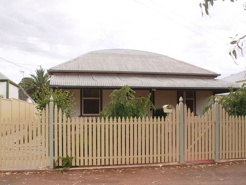 160 Thomas Street, Broken Hill NSW 2880