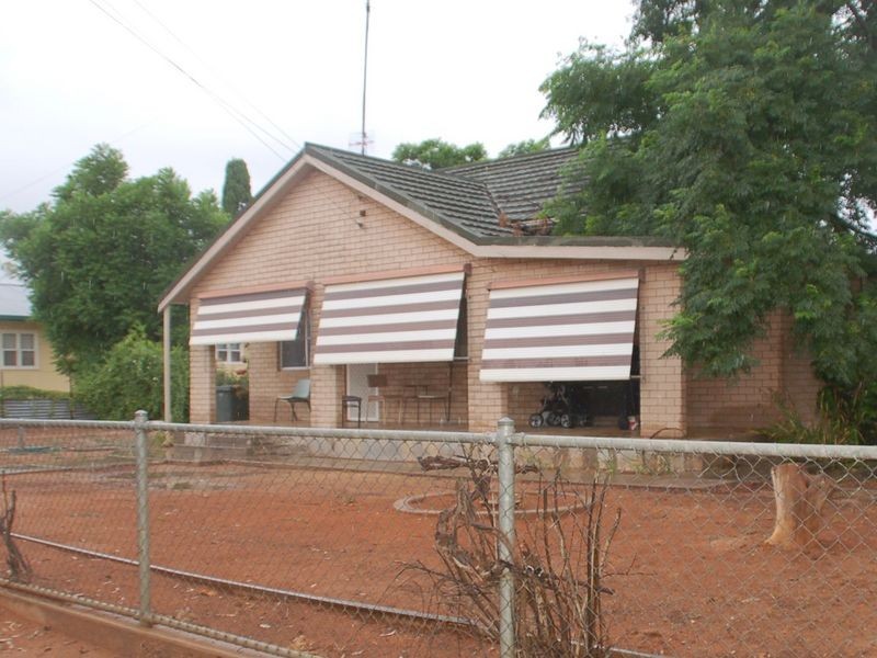 33 Menindee Street, Menindee NSW 2879
