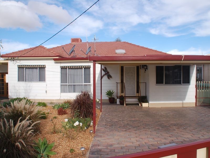 7 Railway Parade, Broken Hill NSW 2880