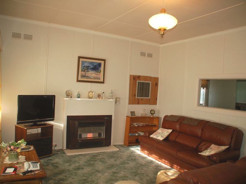 145 Knox Lane, Broken Hill NSW 2880