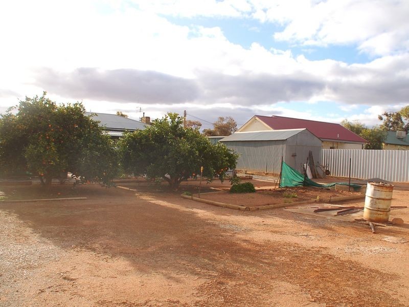 145 Knox Lane, Broken Hill NSW 2880