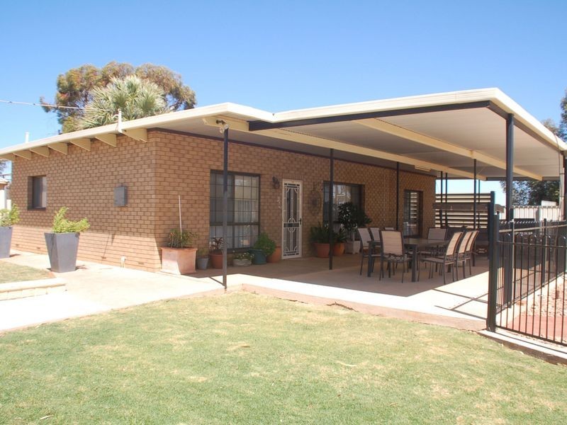385 Brookfield Avenue, Broken Hill NSW 2880