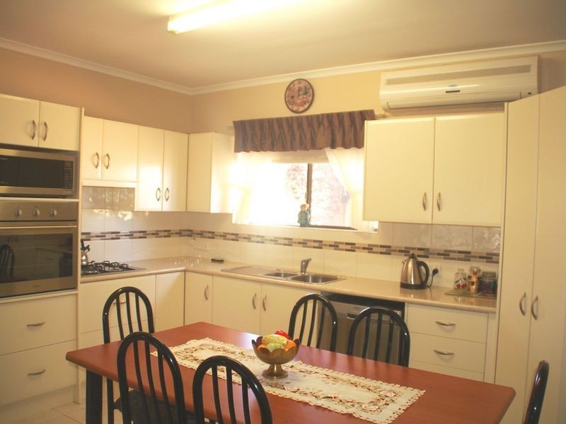 385 Brookfield Avenue, Broken Hill NSW 2880