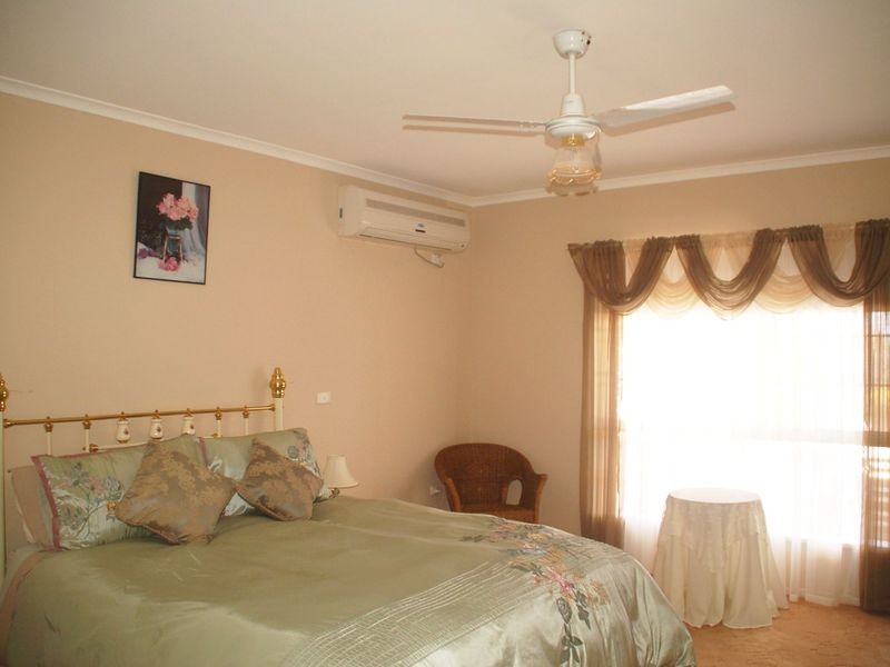 385 Brookfield Avenue, Broken Hill NSW 2880