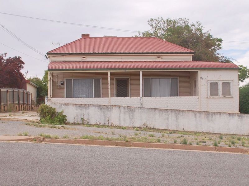 100 Cummins Street, Broken Hill NSW 2880