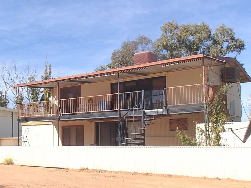 4 Wally Turner Drive, Menindee NSW 2879