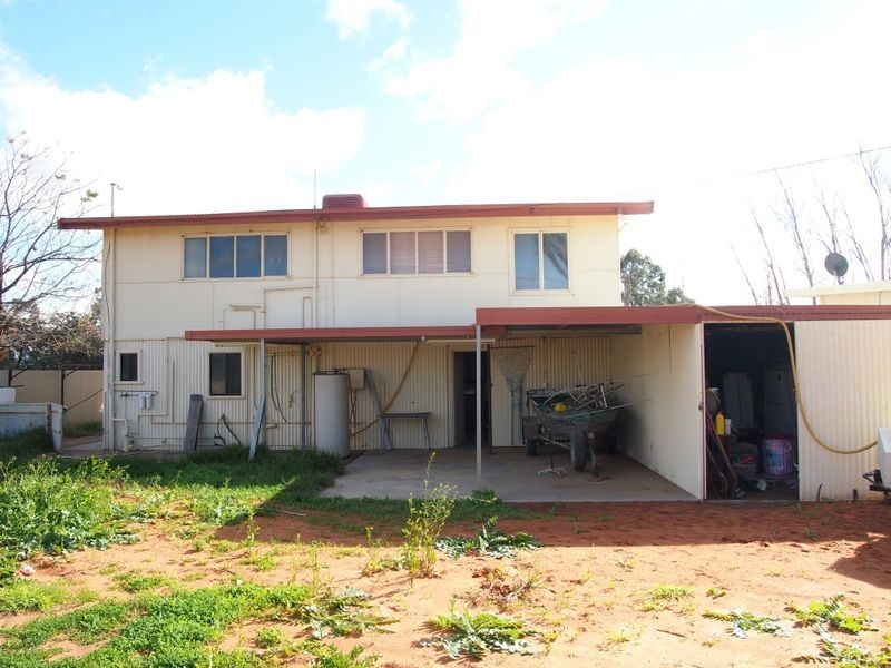 4 Wally Turner Drive, Menindee NSW 2879