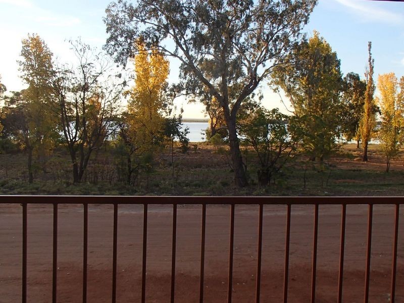 4 Wally Turner Drive, Menindee NSW 2879