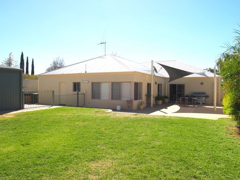 669 Williams Street, Broken Hill NSW 2880