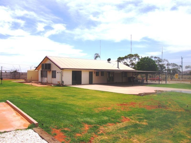17 Racecourse Road, Broken Hill NSW 2880