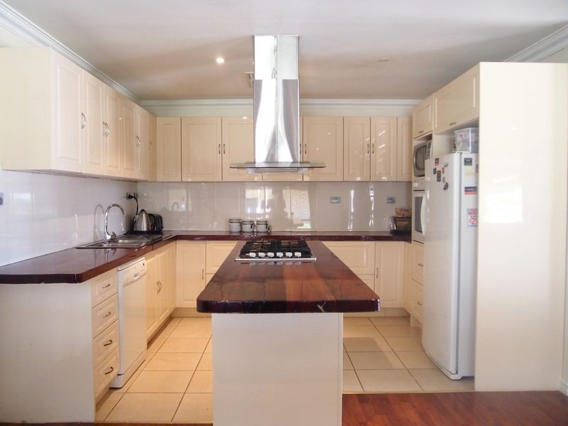 17 Racecourse Road, Broken Hill NSW 2880