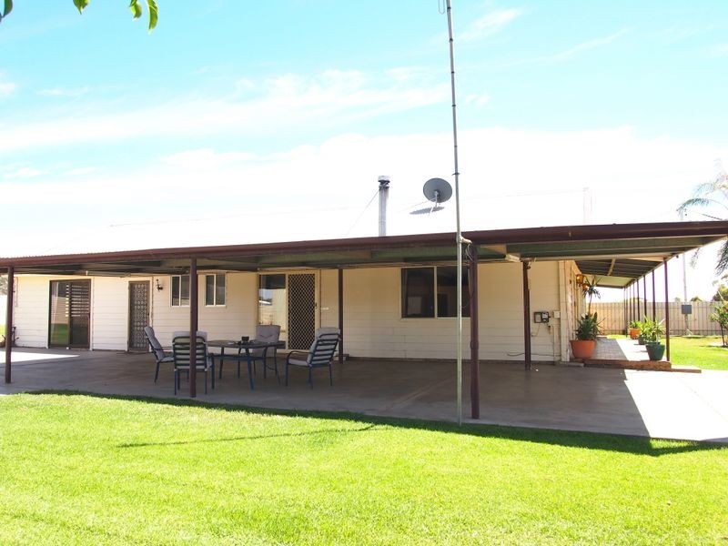 17 Racecourse Road, Broken Hill NSW 2880