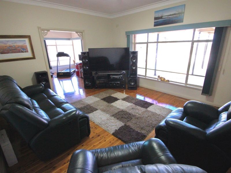 354 Brookfield Ave, Broken Hill NSW 2880