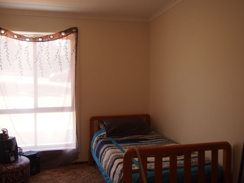 6 Cummins Place, Broken Hill NSW 2880