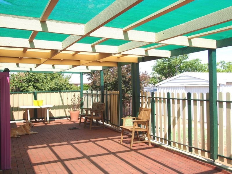 6 Cummins Place, Broken Hill NSW 2880