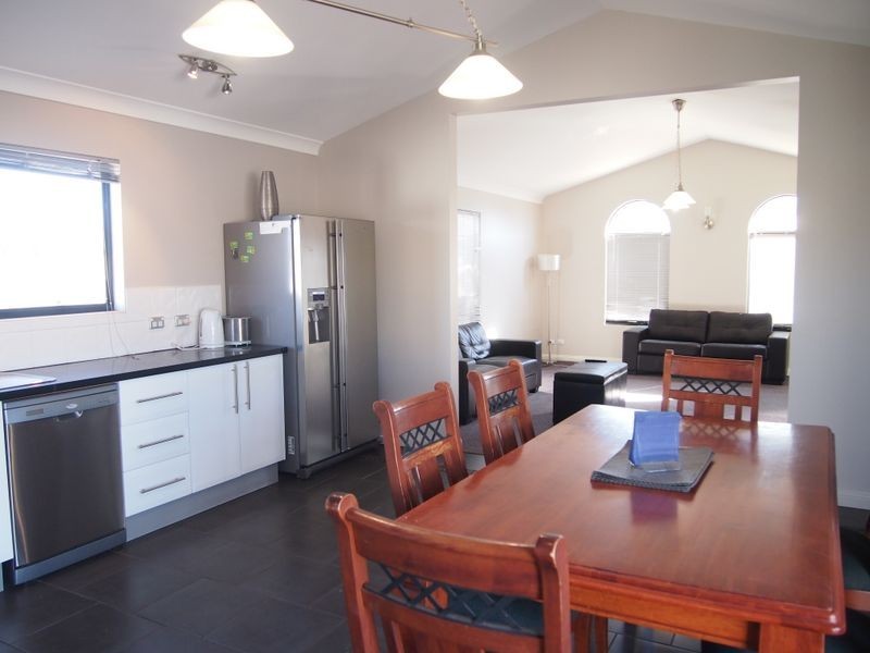 219 Duff Street, Broken Hill NSW 2880