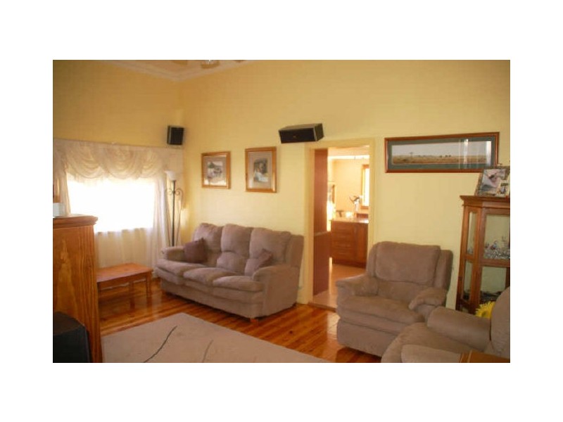 387 Chloride Street, Broken Hill NSW 2880
