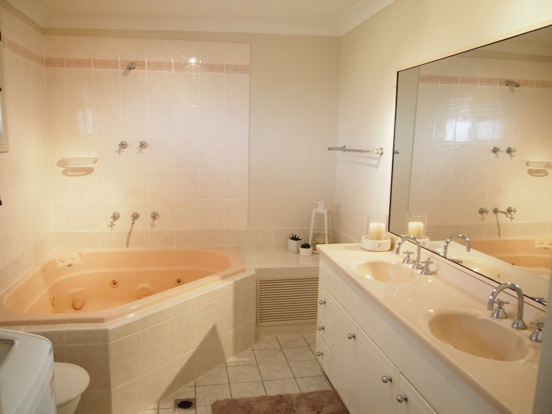 90 Gaffney Street, Broken Hill NSW 2880