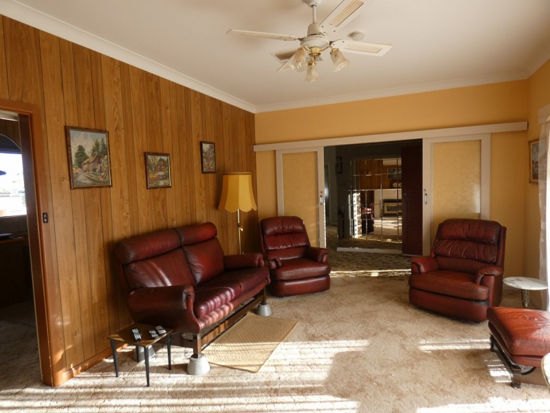 81A Newton Street, Broken Hill NSW 2880