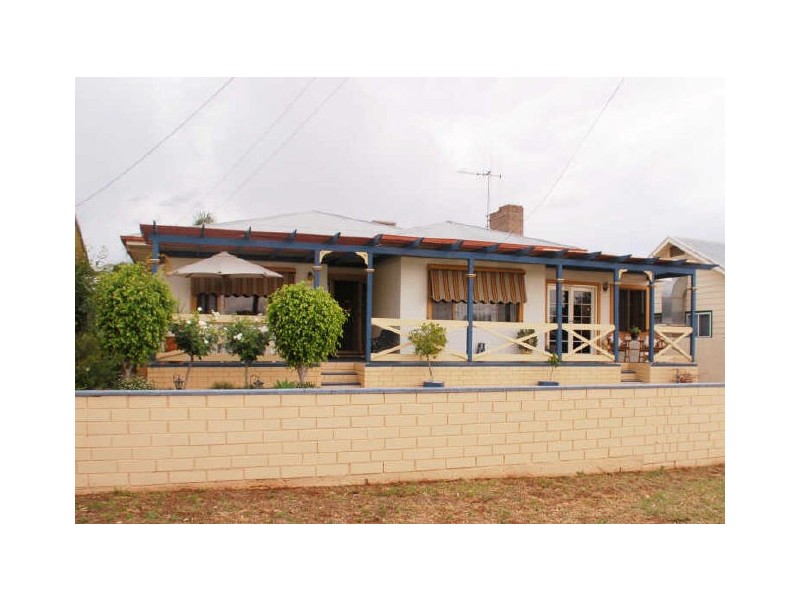 586 O’Neil Street, Broken Hill NSW 2880
