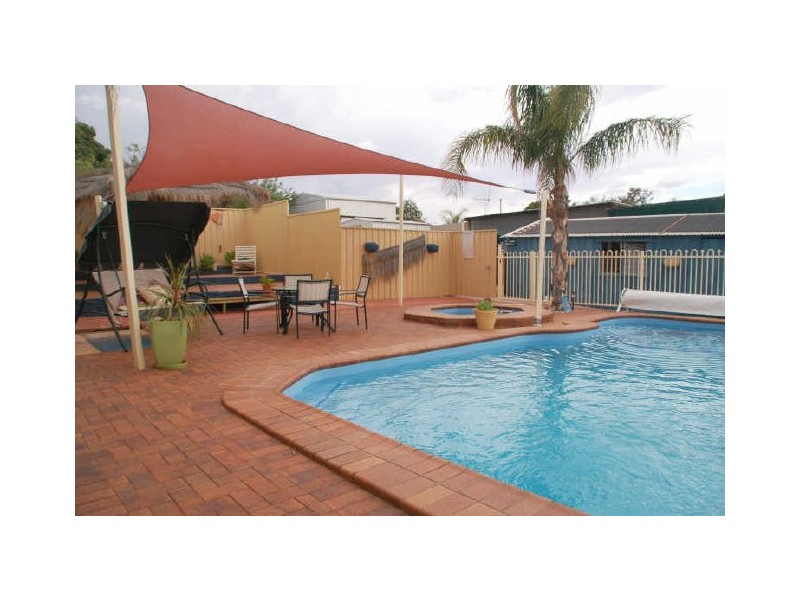 586 O’Neil Street, Broken Hill NSW 2880