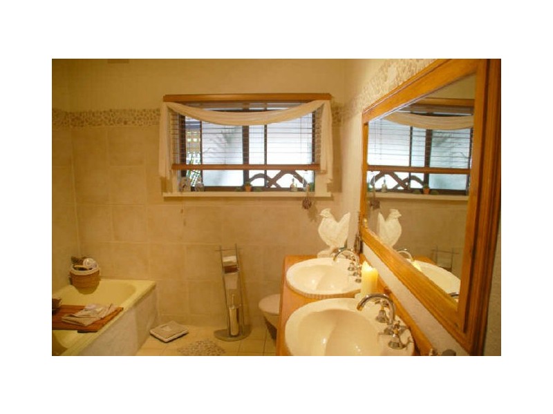 586 O’Neil Street, Broken Hill NSW 2880