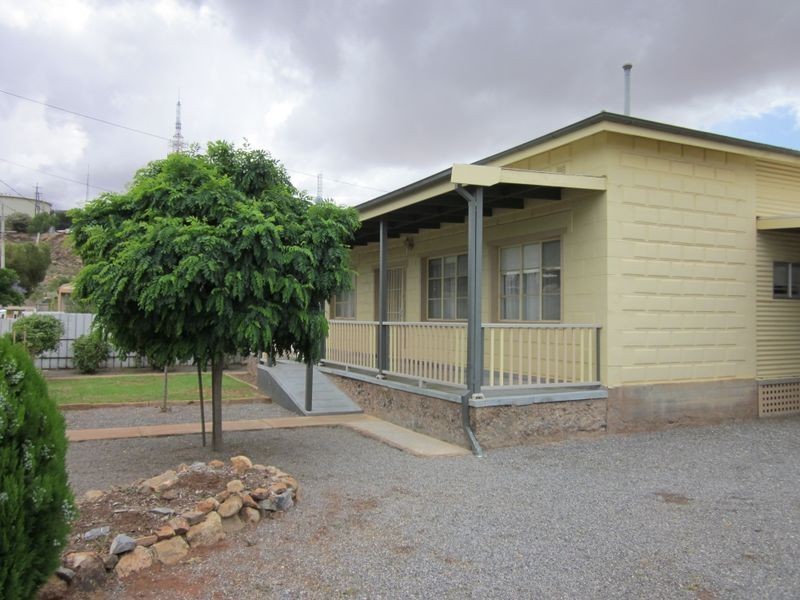 38 Cummins Street, Broken Hill NSW 2880