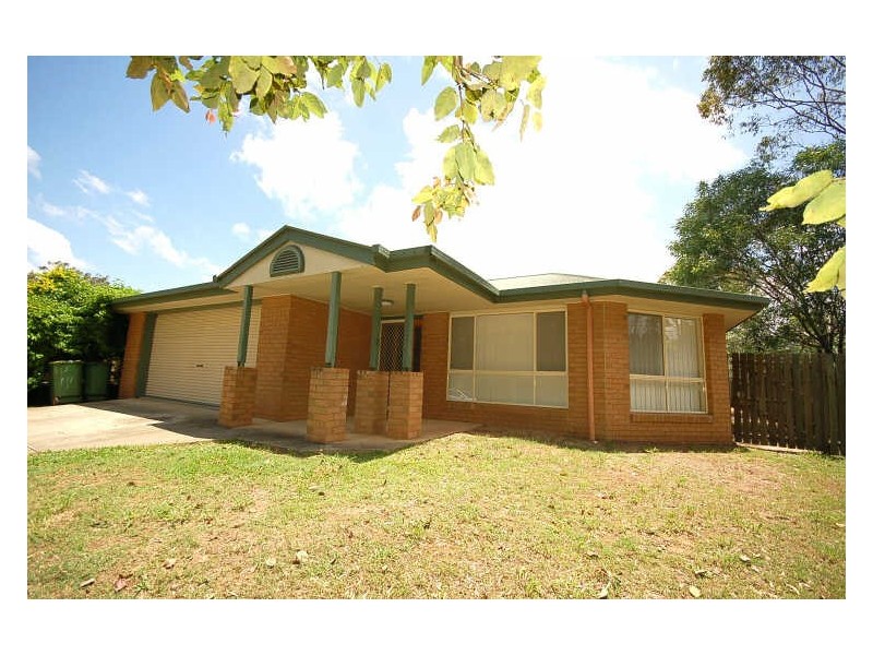 135 Rue Montaigne, Petrie QLD 4502