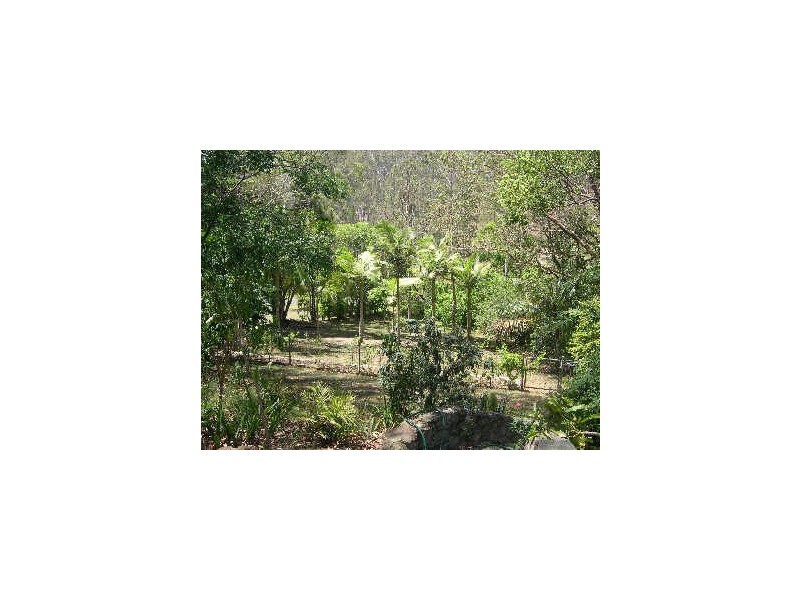 60 Whiteside Road, Whiteside QLD 4503