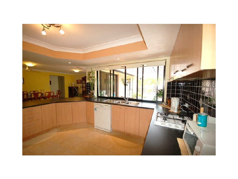 North Lakes QLD 4509