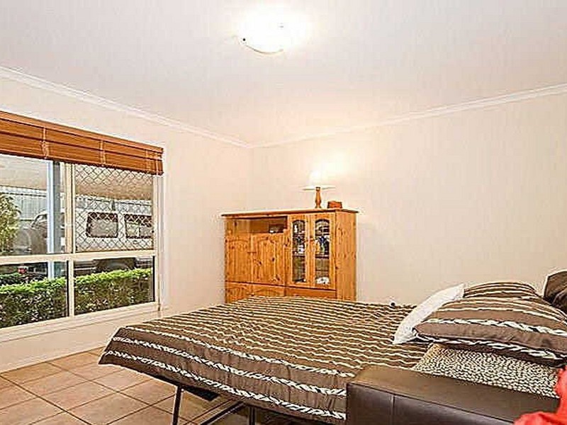 Warner QLD 4500