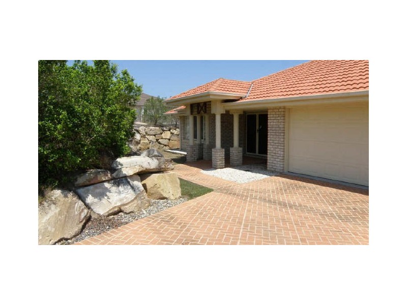 27 D’Aguilar Street, Petrie QLD 4502