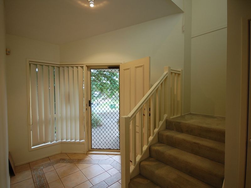 4 Ritchie Court, Petrie QLD 4502