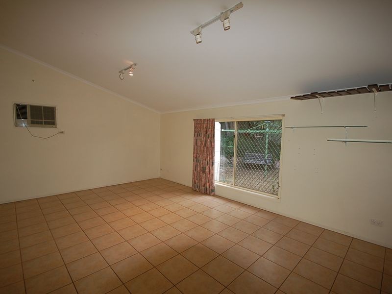 4 Ritchie Court, Petrie QLD 4502