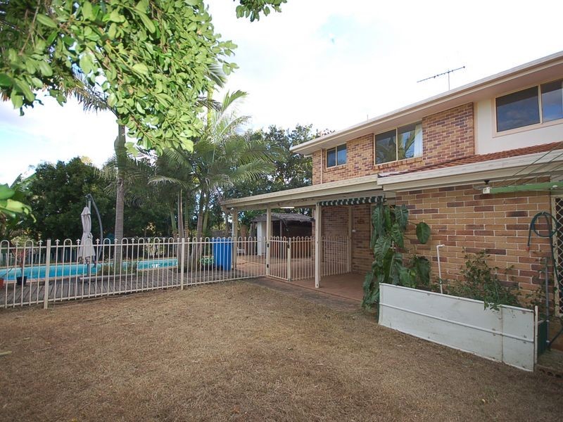 4 Ritchie Court, Petrie QLD 4502