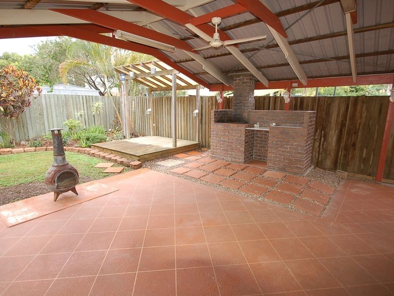 16 Shelley Street, Strathpine QLD 4500