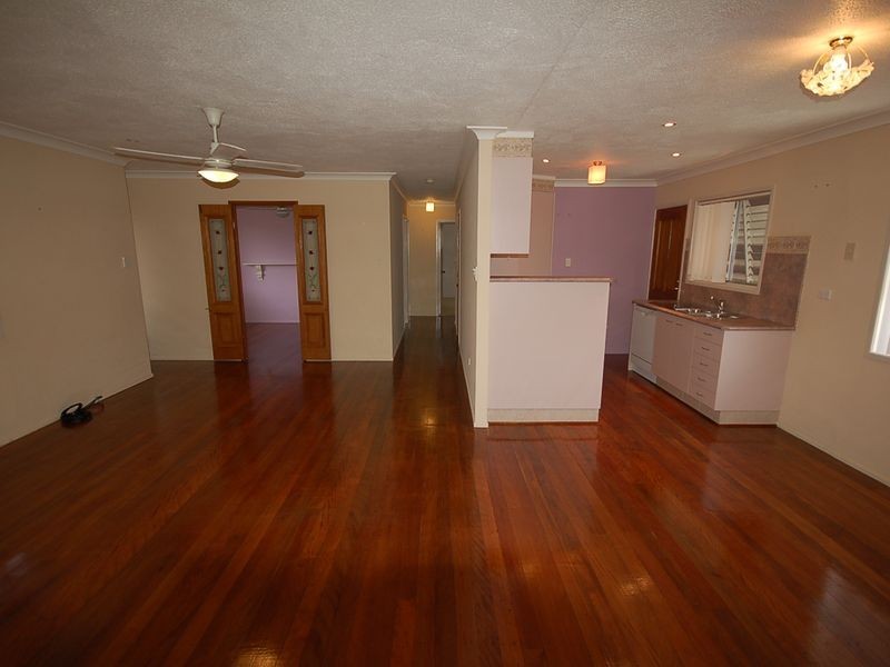 16 Shelley Street, Strathpine QLD 4500