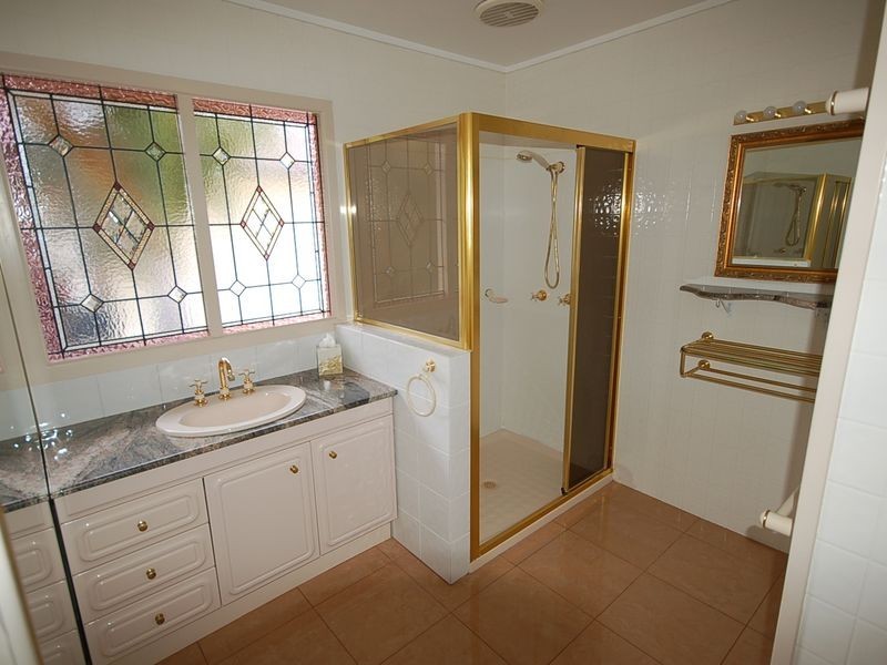 16 Shelley Street, Strathpine QLD 4500