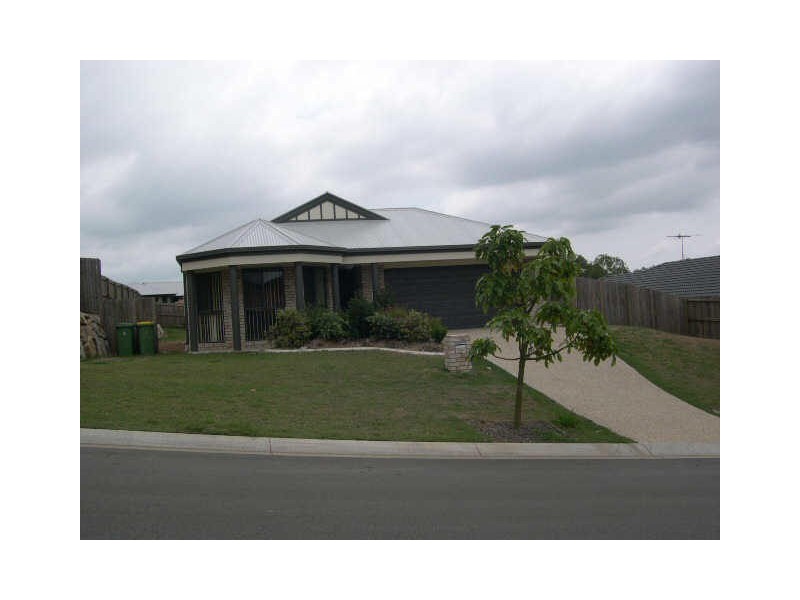 37 D’Aguilar Street, Petrie QLD 4502