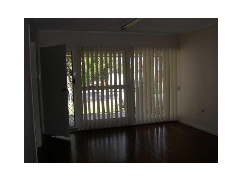 16 Maurice Street, Kallangur QLD 4503