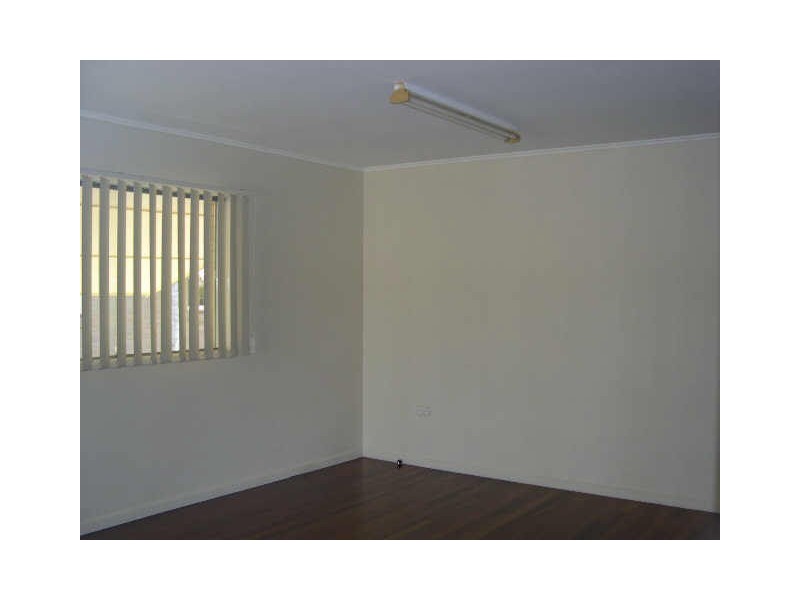 16 Maurice Street, Kallangur QLD 4503