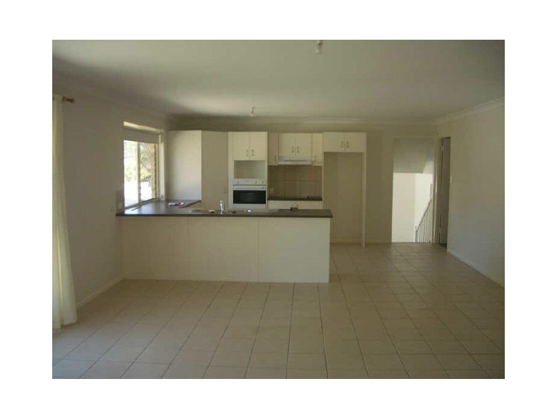 1/49 Beeville Road, Petrie QLD 4502