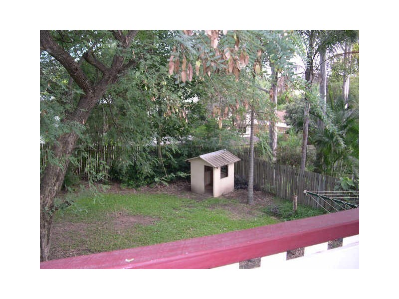 8 Arunga Street, Petrie QLD 4502