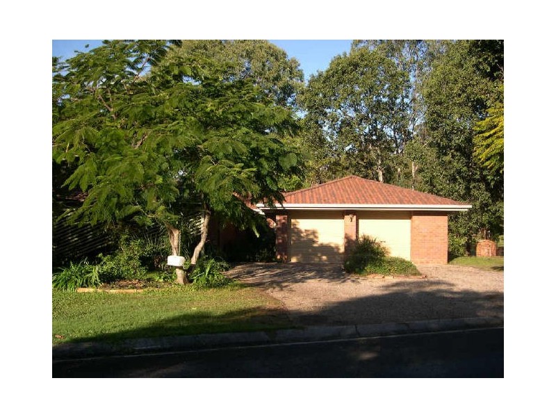 2 Burgundy Court, Petrie QLD 4502