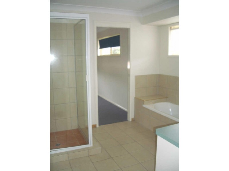 2/49 Beeville Road, Petrie QLD 4502