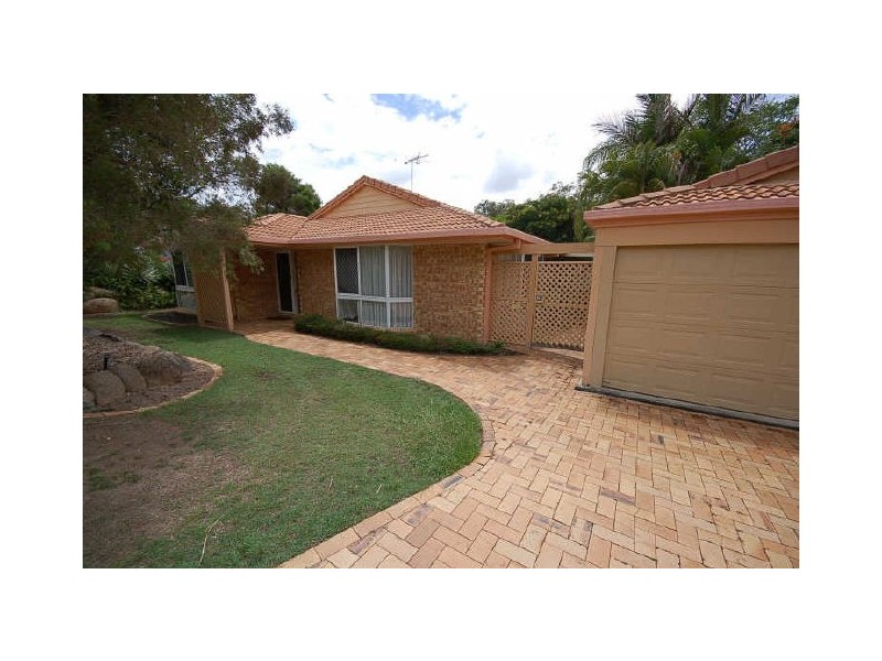 2 Wyara Court, Petrie QLD 4502