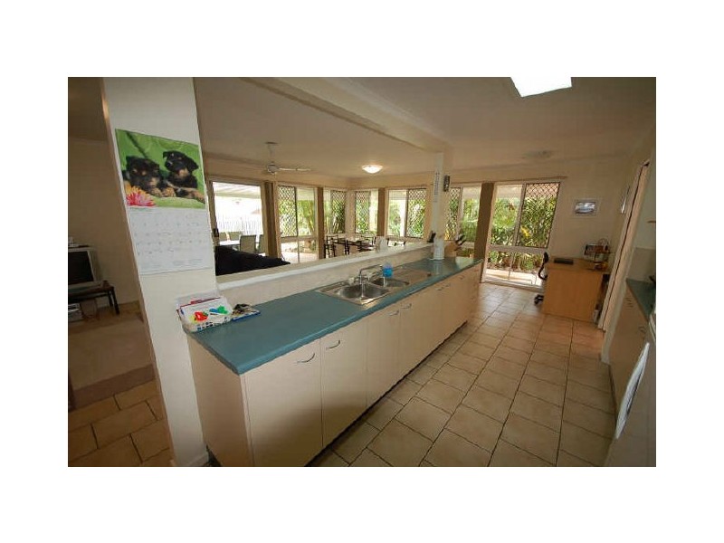 2 Wyara Court, Petrie QLD 4502