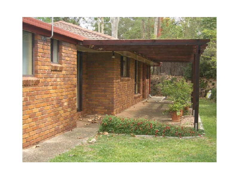 2 Chartres Court, Petrie QLD 4502